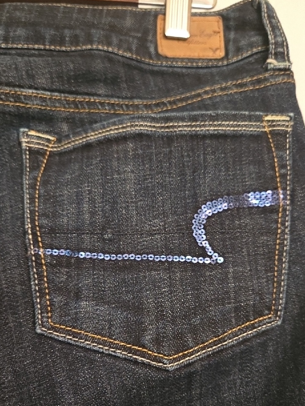 American Eagle Women's Dark Blue Embellished Back-Pocket Skinny Kick Jeans Sz 12 - Picture 4 of 8